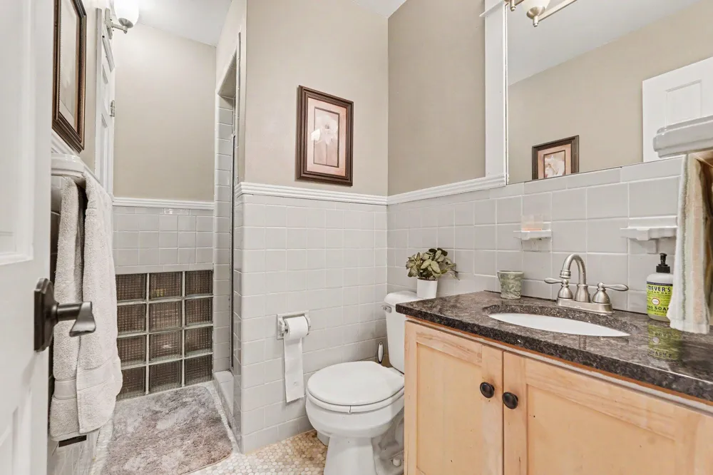932 Floral Avenue SE East Grand Rapids, MI 49506