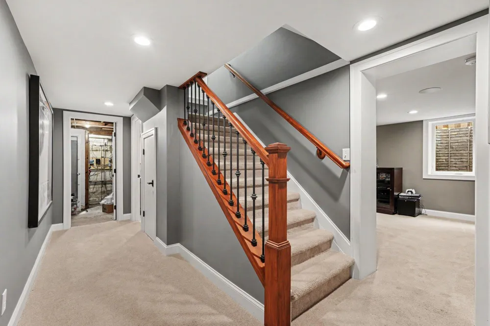 932 Floral Avenue SE East Grand Rapids, MI 49506