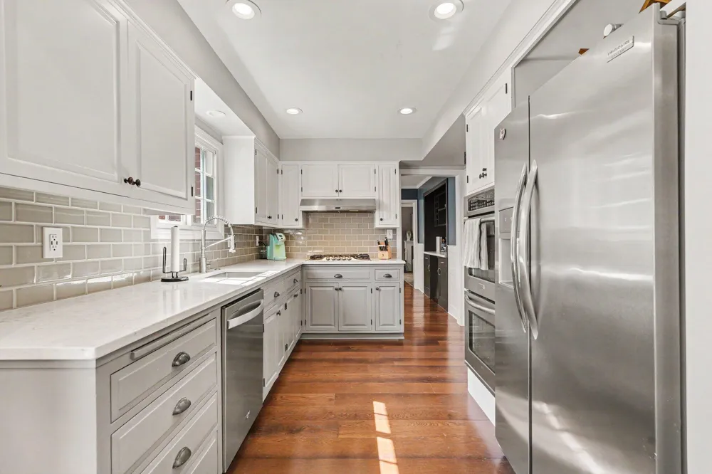 932 Floral Avenue SE East Grand Rapids, MI 49506