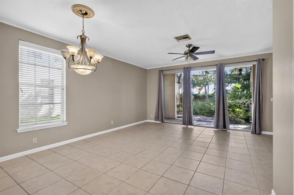 8103 Bellagio Lane Boynton Beach, FL 33472