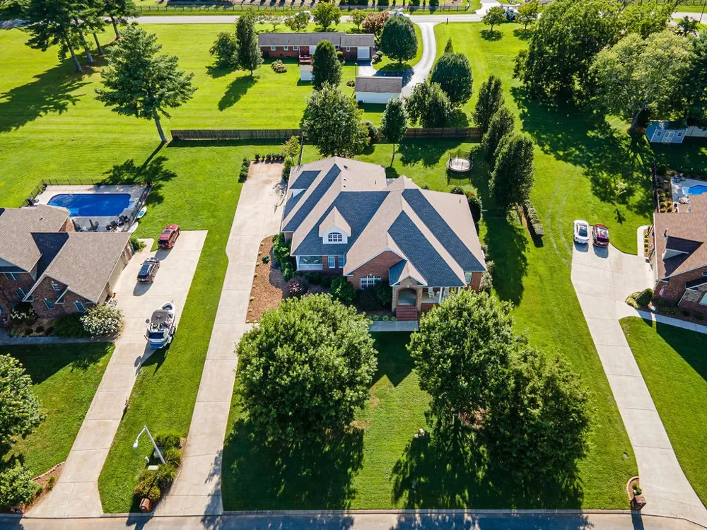 323 Ridgecrest Dr Winchester, TN 37398
