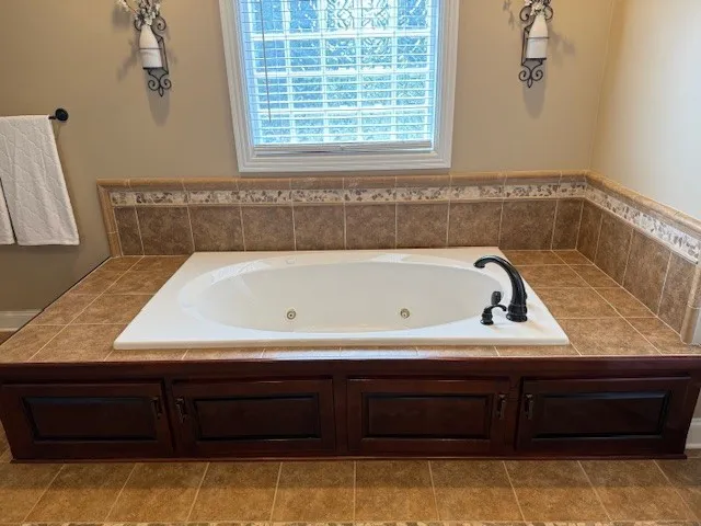 323 Ridgecrest Dr Winchester, TN 37398