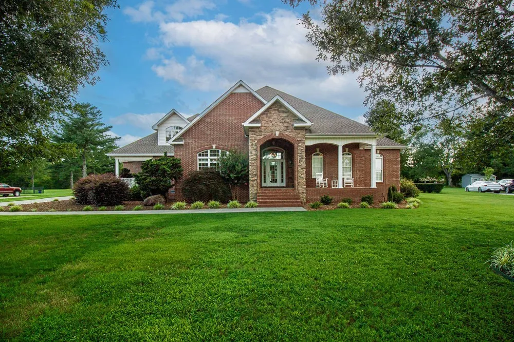 323 Ridgecrest Dr Winchester, TN 37398