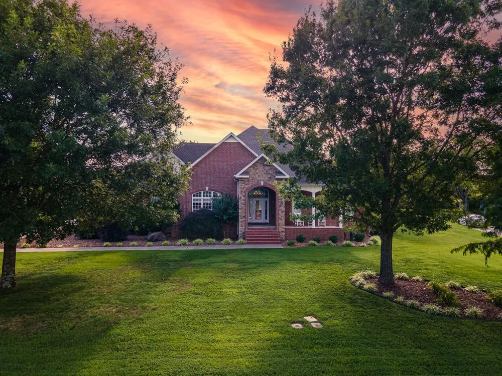 323 Ridgecrest Dr Winchester, TN 37398