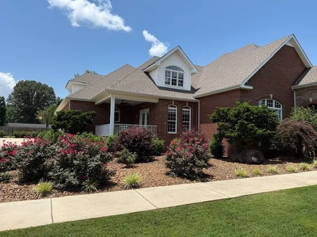 323 Ridgecrest Dr Winchester, TN 37398