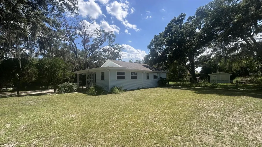 4316 CLEWIS AVENUE Tampa, FL 33610