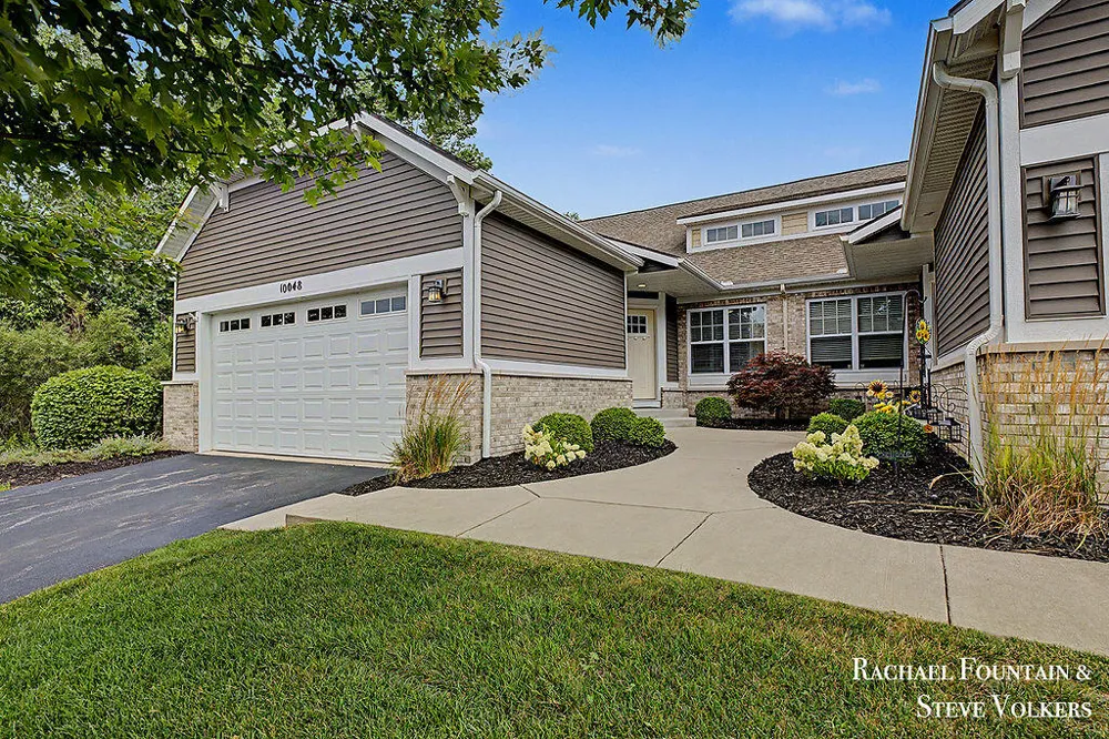 10048 S Crossroads Circle SE Caledonia, MI 49316