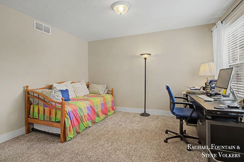 10048 S Crossroads Circle SE Caledonia, MI 49316