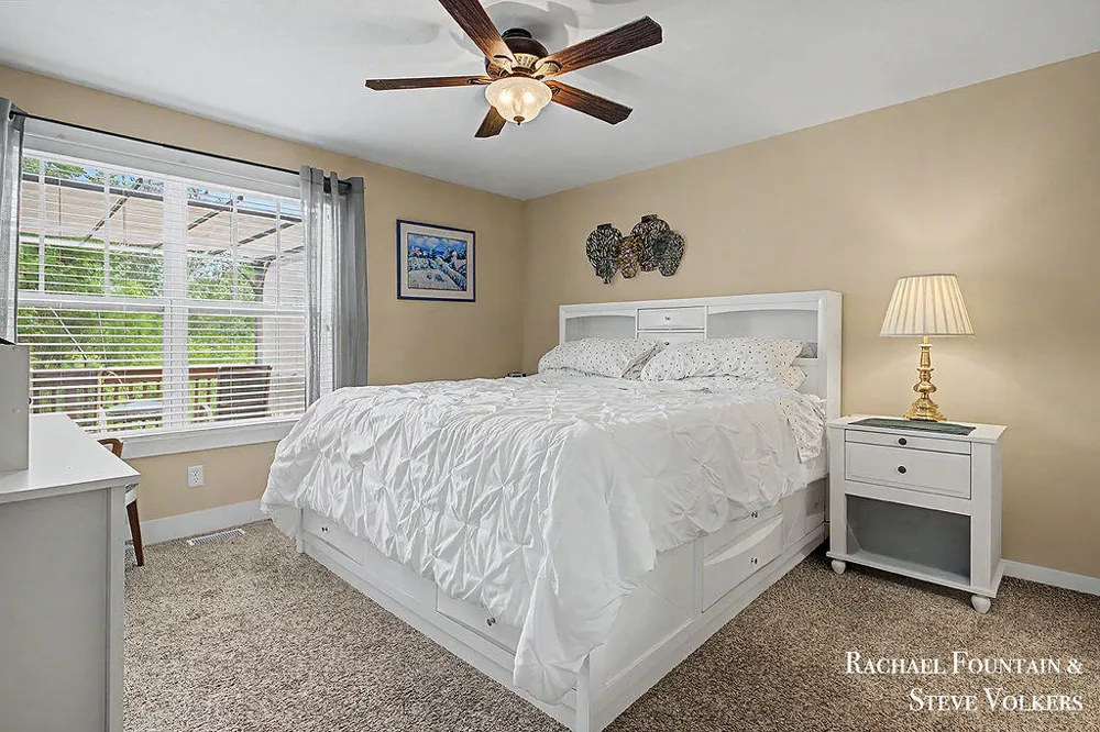 10048 S Crossroads Circle SE Caledonia, MI 49316