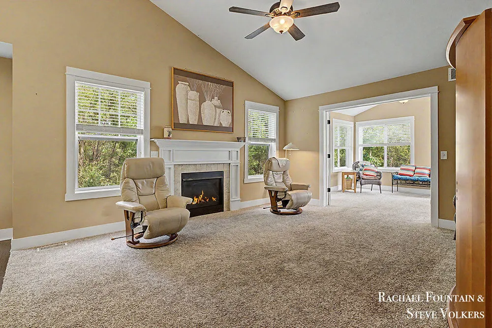 10048 S Crossroads Circle SE Caledonia, MI 49316