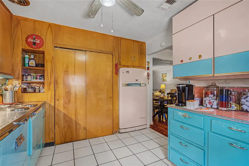 1012 Joyce Street Houston, TX 77009