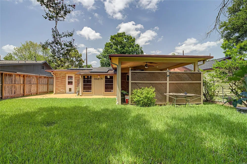 1012 Joyce Street Houston, TX 77009