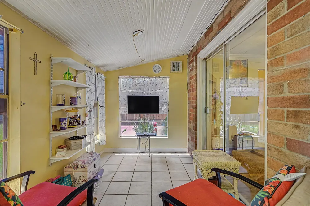 1012 Joyce Street Houston, TX 77009