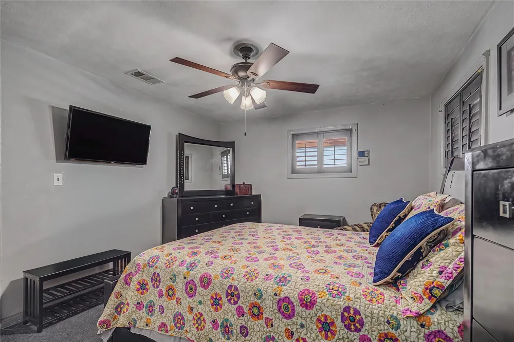 1012 Joyce Street Houston, TX 77009
