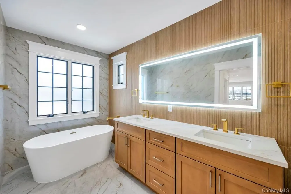 351 Concord Avenue East Meadow, NY 11554