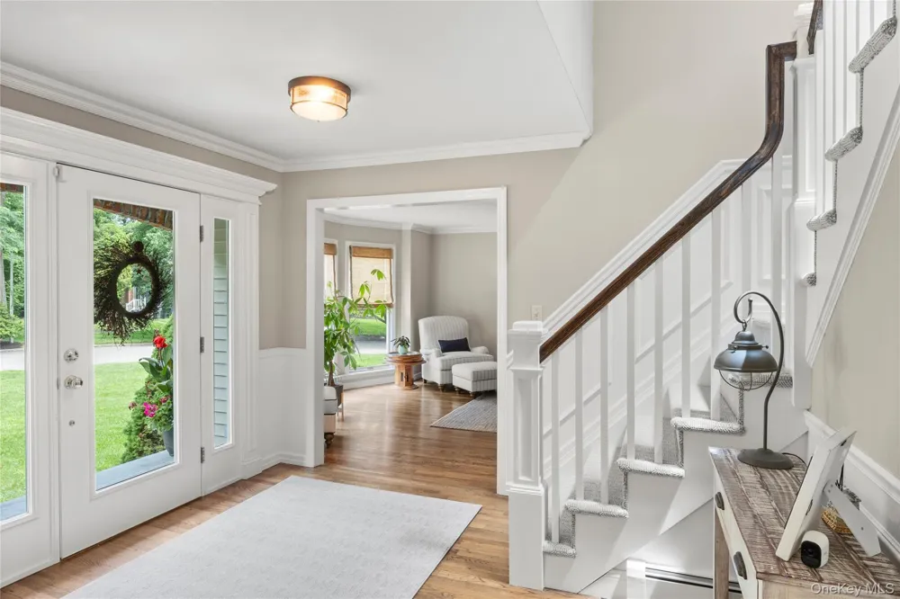 8 Quaker Hill Road Stony Brook, NY 11790