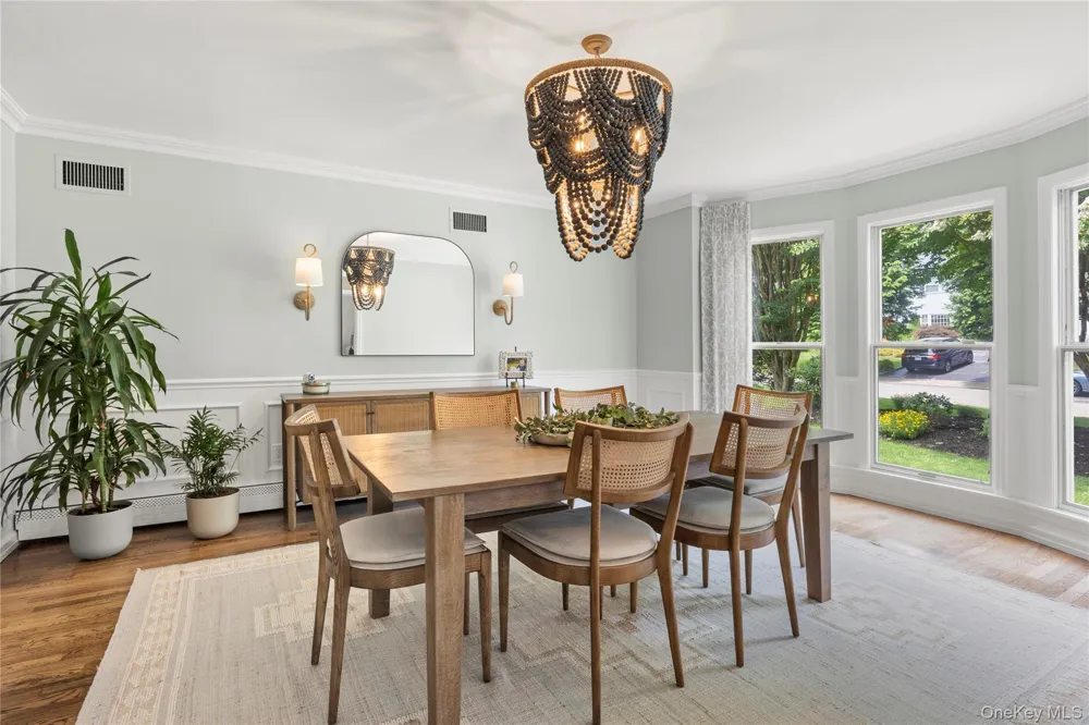 8 Quaker Hill Road Stony Brook, NY 11790