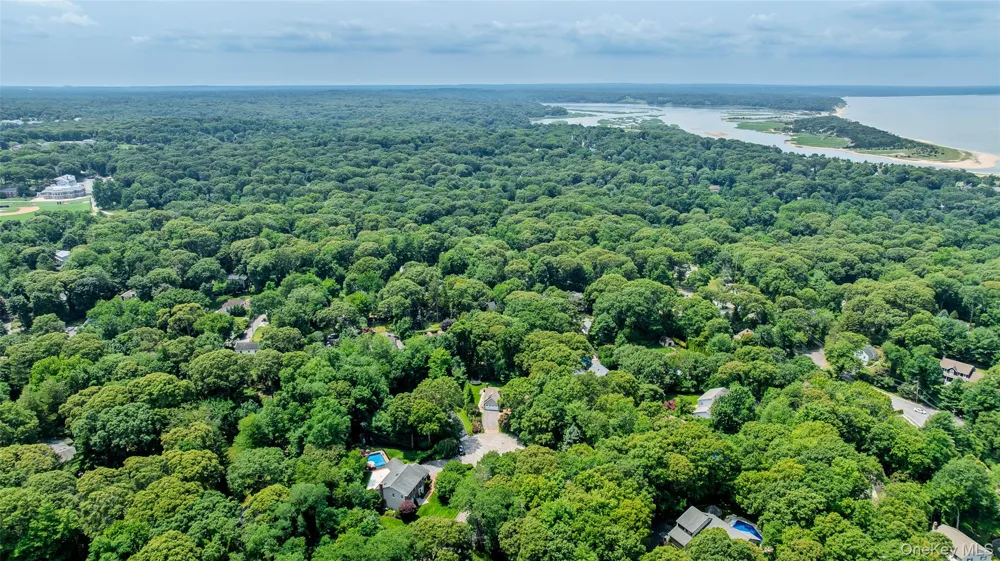 8 Quaker Hill Road Stony Brook, NY 11790