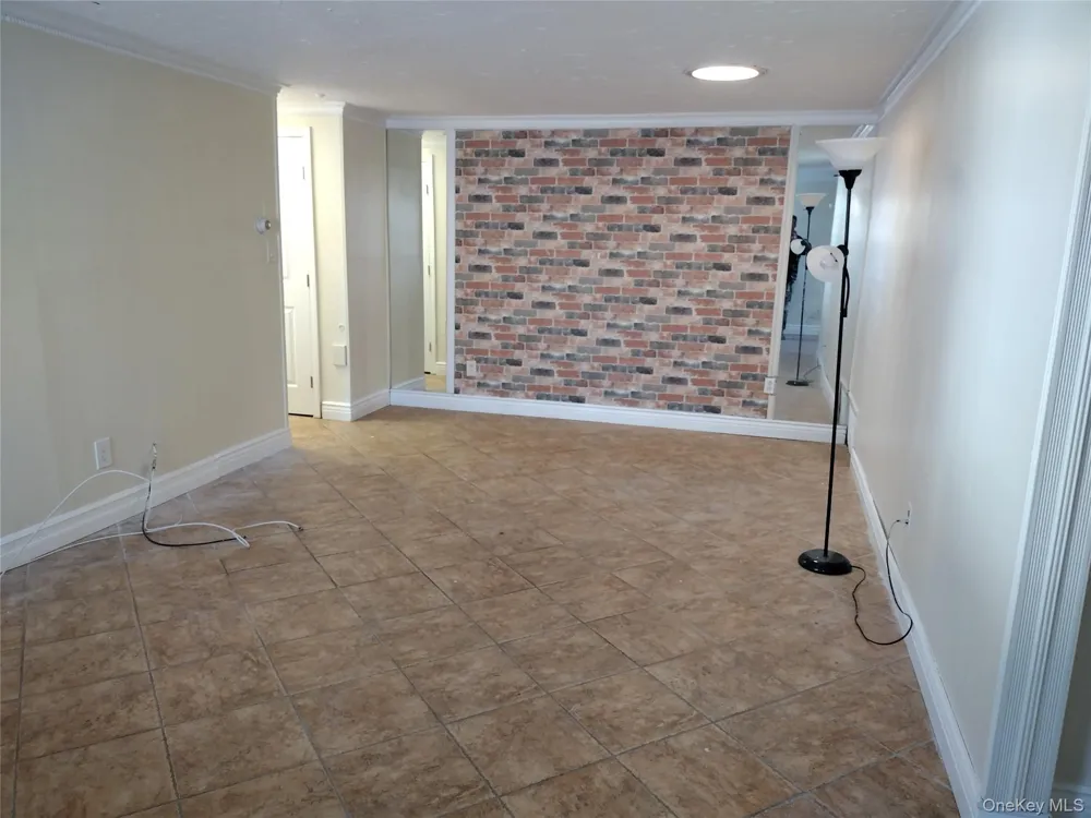 396 Birchwood Road Medford, NY 11763