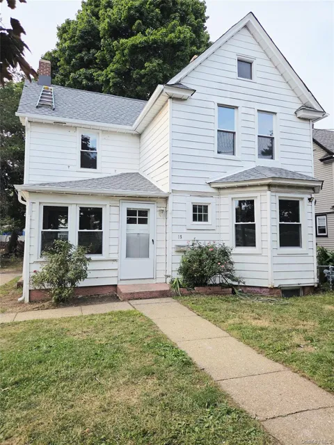 15 Lawson Street