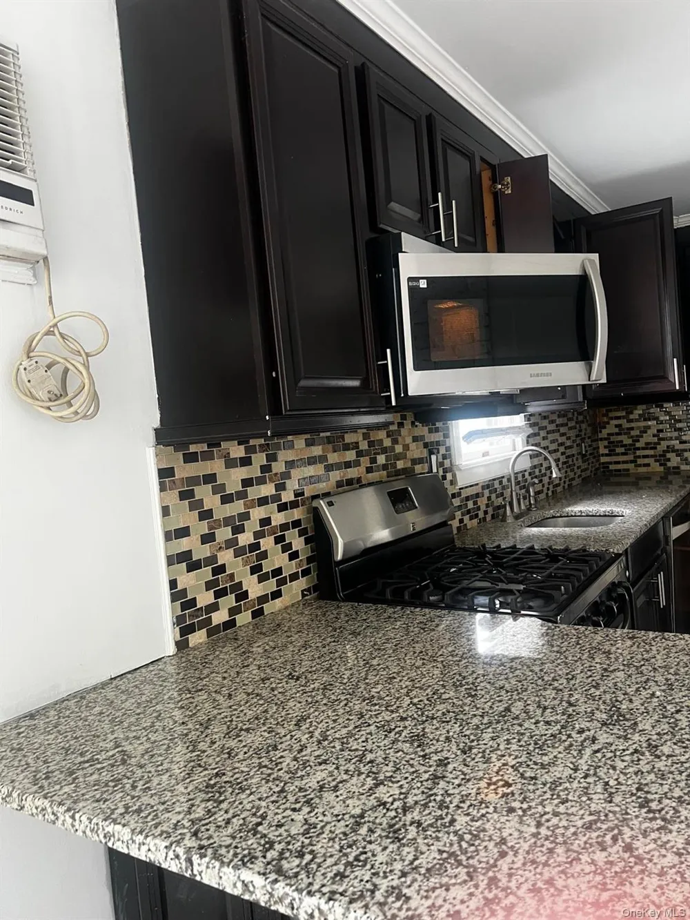 146 Penataquit Avenue Bay Shore, NY 11706