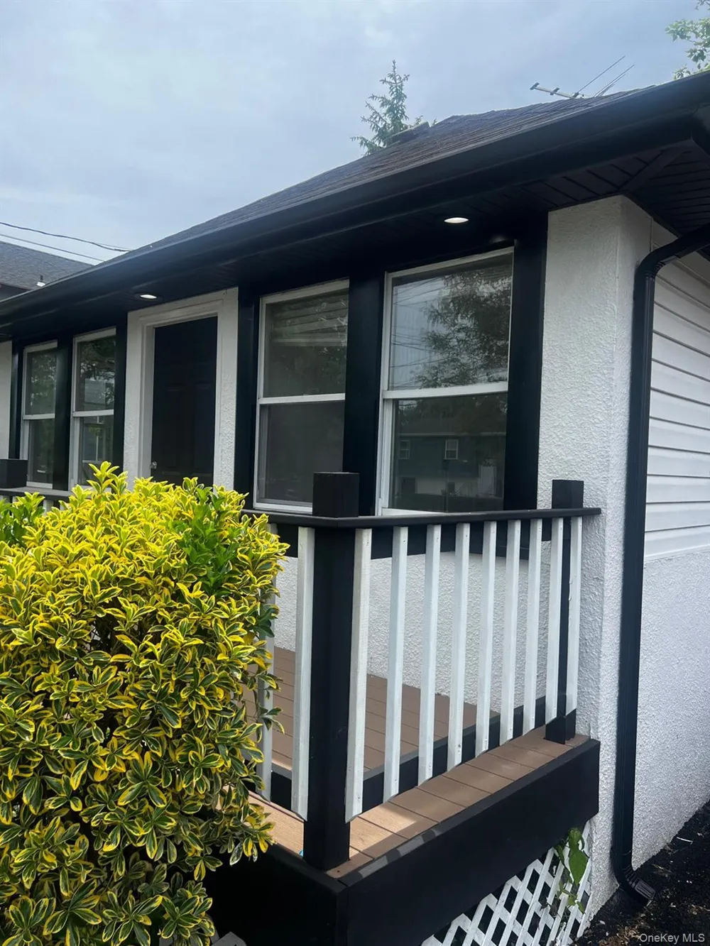 146 Penataquit Avenue Bay Shore, NY 11706