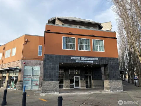 225 Logan Avenue S #111