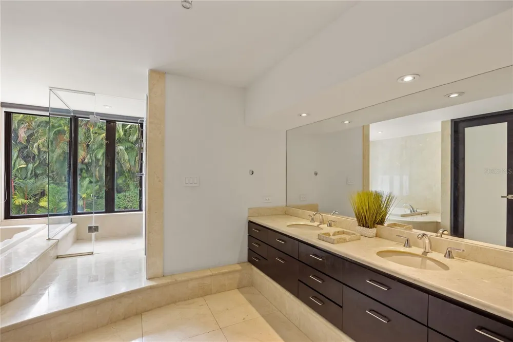 #9 Palma Real ESTANCIAS DE TORRIMAR Guaynabo, PR 00966