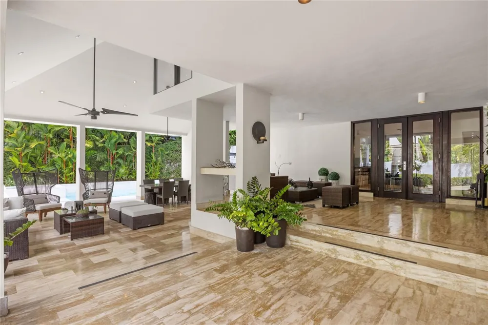 #9 Palma Real ESTANCIAS DE TORRIMAR Guaynabo, PR 00966
