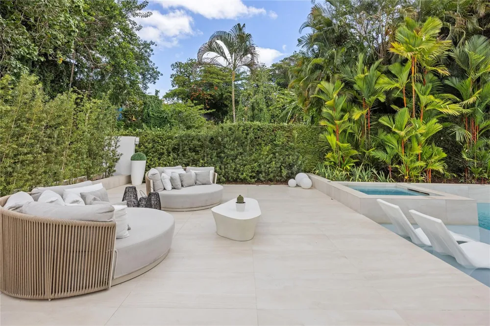 #9 Palma Real ESTANCIAS DE TORRIMAR Guaynabo, PR 00966