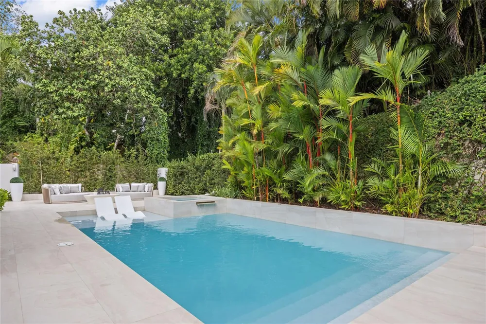 #9 Palma Real ESTANCIAS DE TORRIMAR Guaynabo, PR 00966