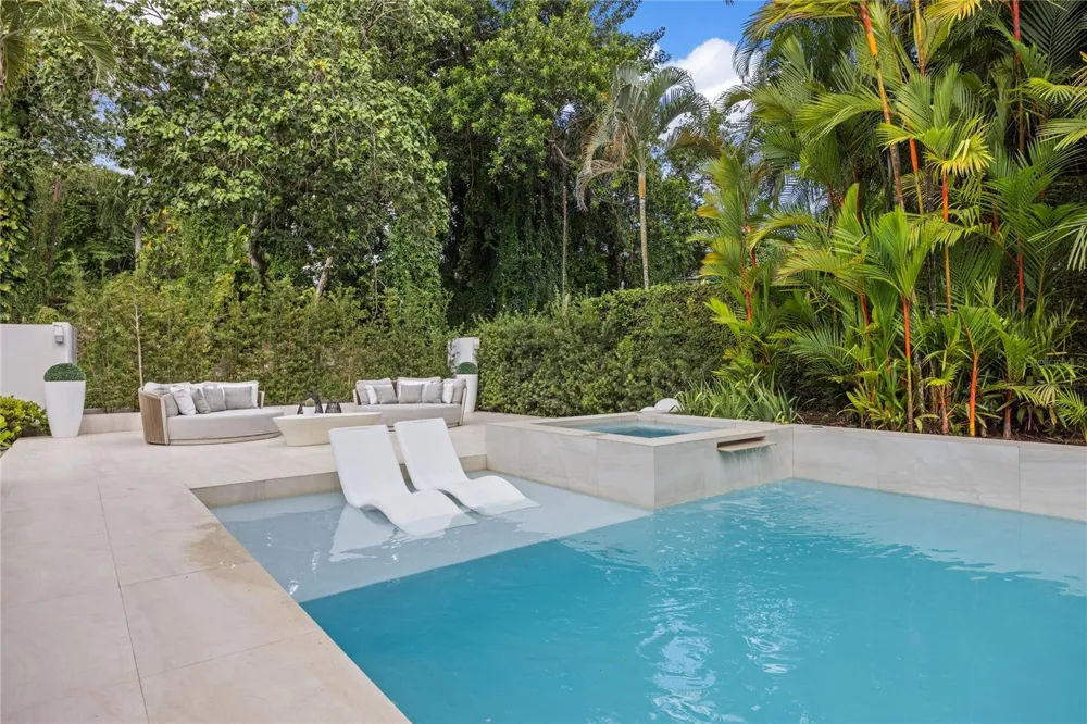 #9 Palma Real ESTANCIAS DE TORRIMAR Guaynabo, PR 00966
