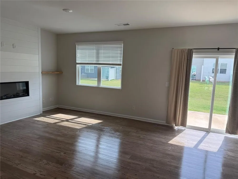 5223 Canberra Drive Flowery Branch, GA 30542