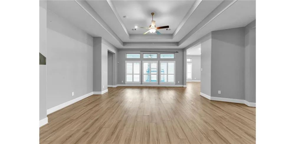 1014 Lakemont Bend Lane Pinehurst, TX 77362