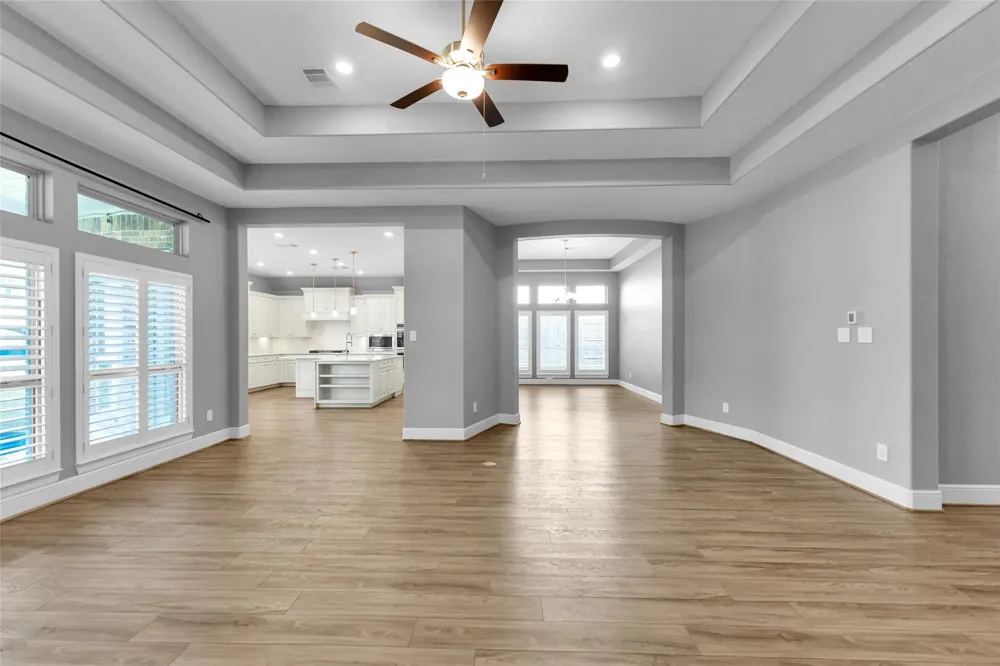 1014 Lakemont Bend Lane Pinehurst, TX 77362