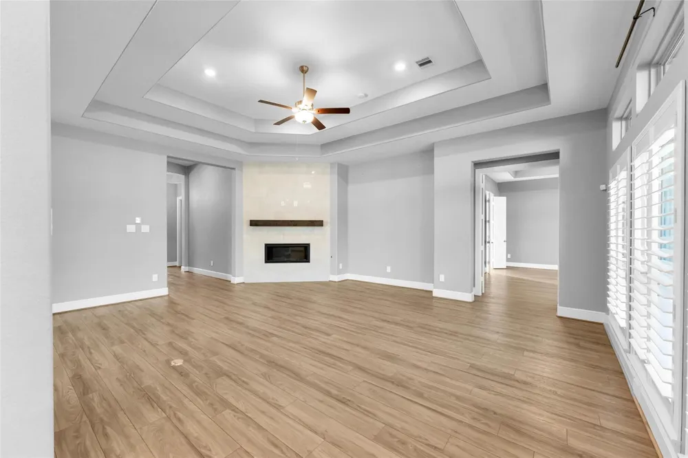 1014 Lakemont Bend Lane Pinehurst, TX 77362