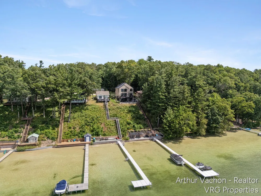 5722 El Camino Drive Newaygo, MI 49337