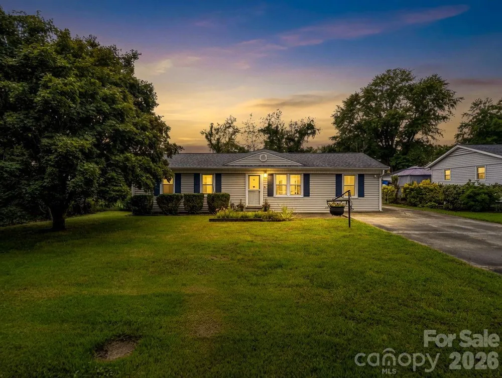 119 Scenic View Drive Swannanoa, NC 28778
