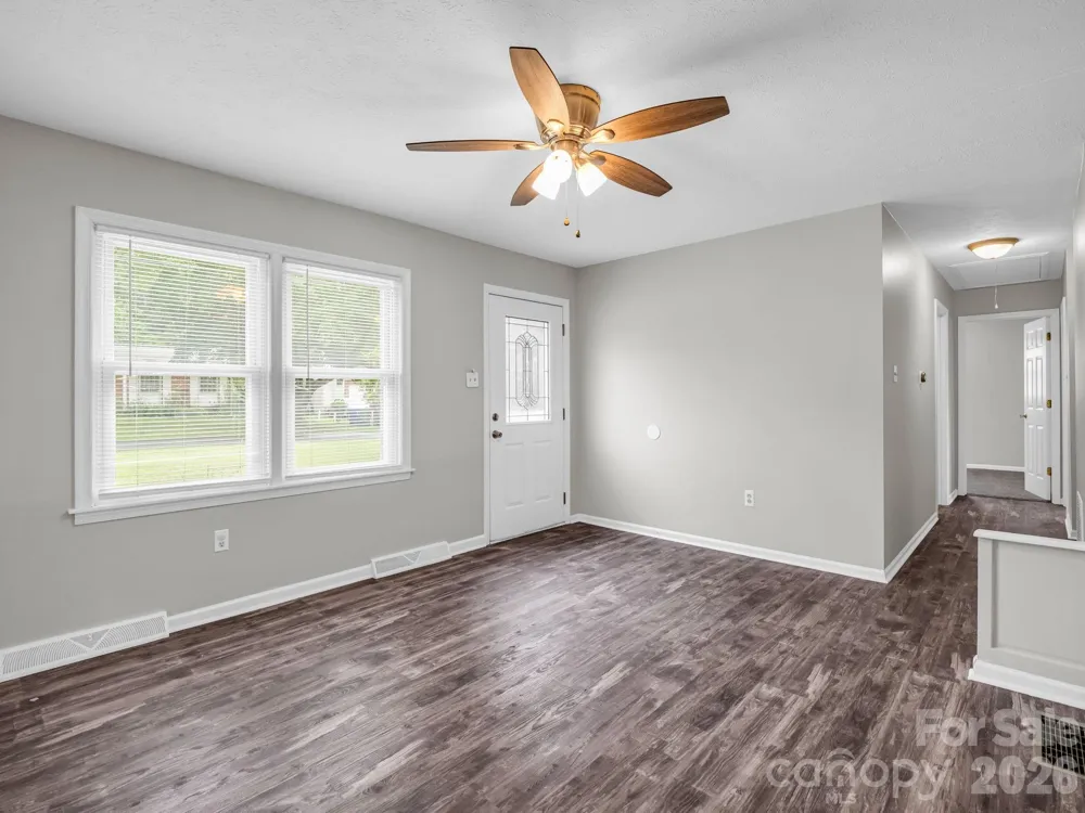 119 Scenic View Drive Swannanoa, NC 28778