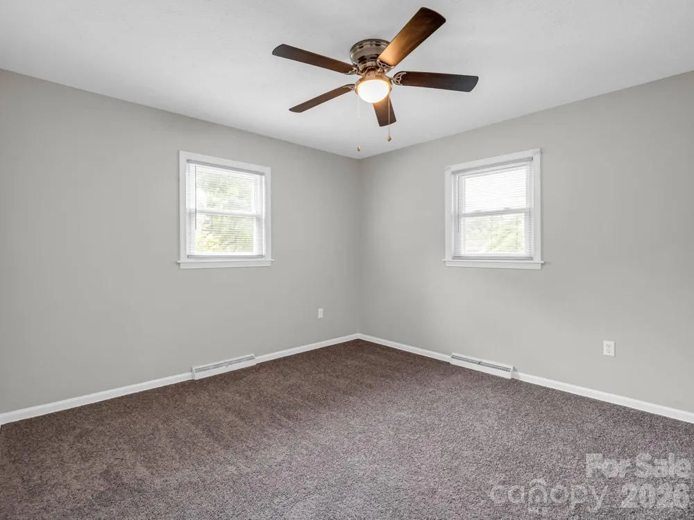 119 Scenic View Drive Swannanoa, NC 28778