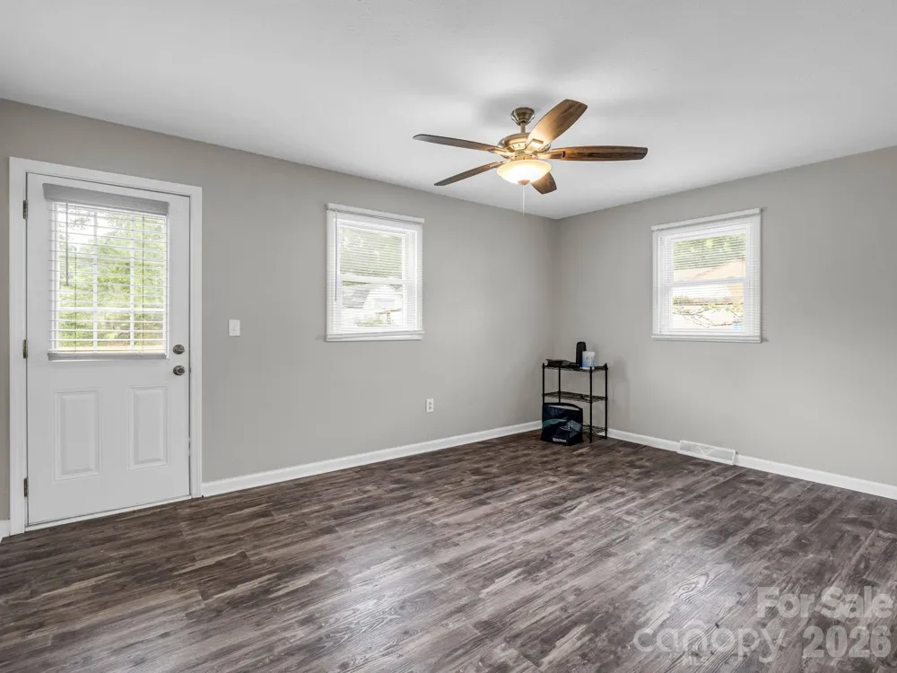 119 Scenic View Drive Swannanoa, NC 28778