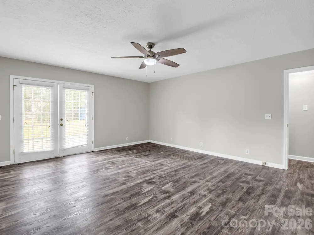 119 Scenic View Drive Swannanoa, NC 28778