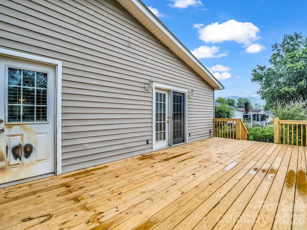 119 Scenic View Drive Swannanoa, NC 28778