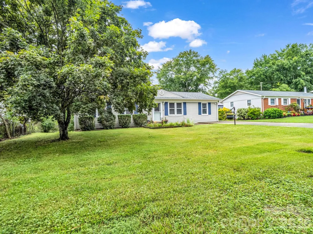 119 Scenic View Drive Swannanoa, NC 28778