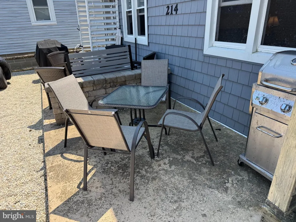 214 W SHIP BOTTOM AVENUE #2 Ship Bottom, NJ 08008
