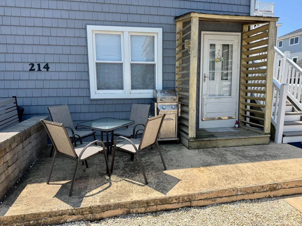 214 W SHIP BOTTOM AVENUE #2 Ship Bottom, NJ 08008