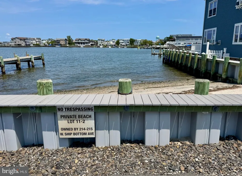 214 W SHIP BOTTOM AVENUE #2 Ship Bottom, NJ 08008