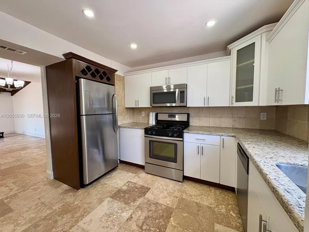 6979 SW 110th Ct Miami, FL 33173