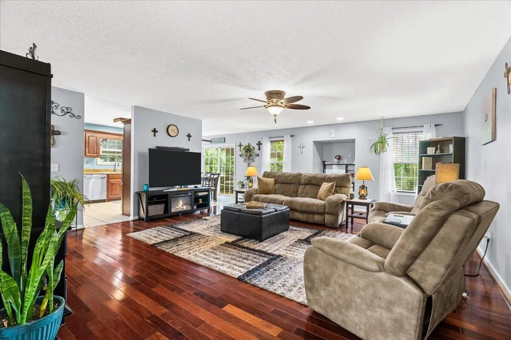 318 Eaglebend Drive Cohutta, GA 30710