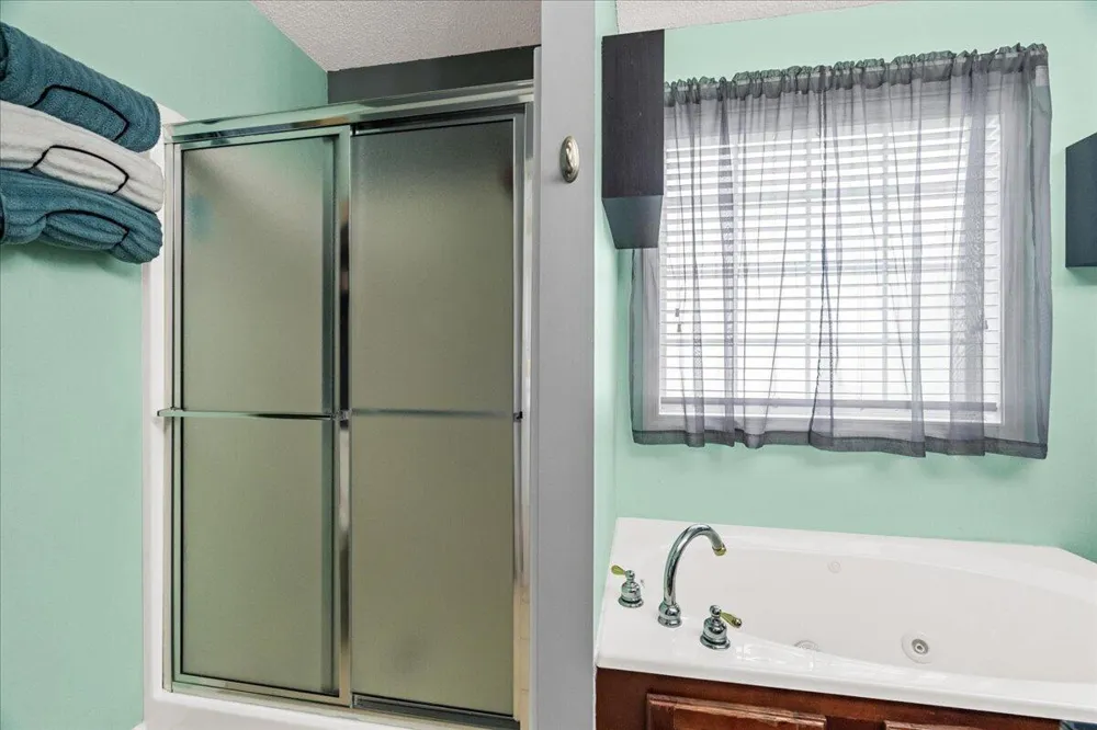 318 Eaglebend Drive Cohutta, GA 30710